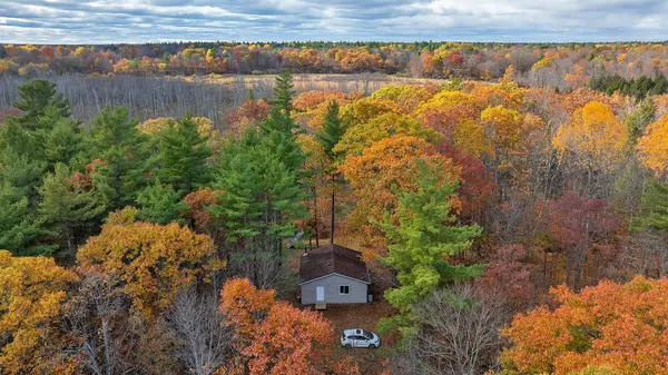 1131A Moon RD, Frontenac, ON K0H 1T0