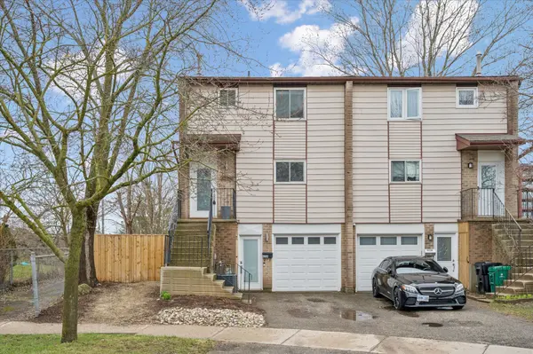 423 Cadbury CT #A, Waterloo, ON N2K 3G7