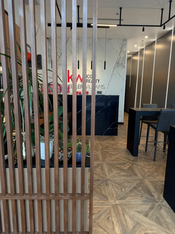 224 Hunt Club RD #6, Hunt Club - Windsor Park Village And Area, ON K1V 1C1