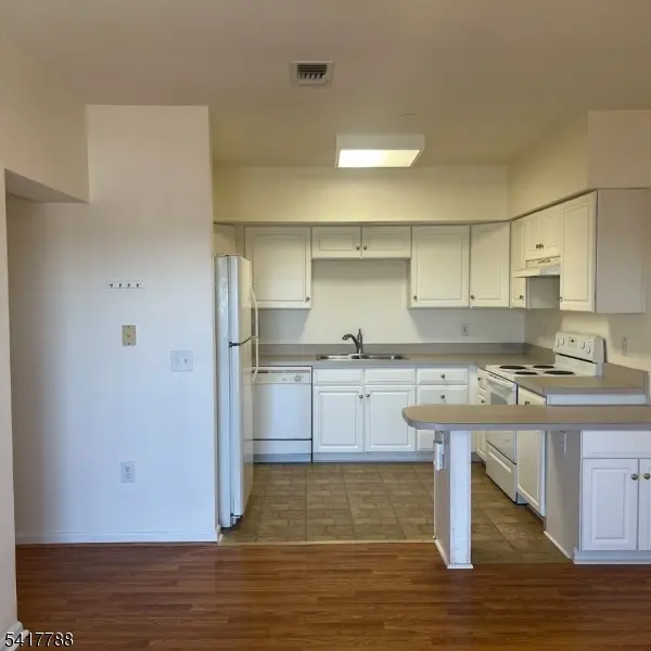 100 John T O Leary Blvd #327, South Amboy City, NJ 08879