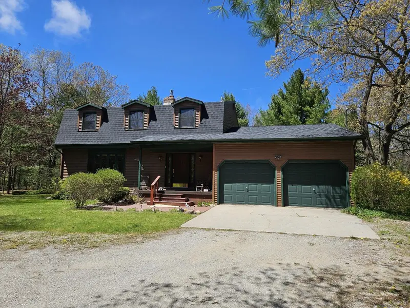 3767 N US-23, Au Sable Twp, MI 48750