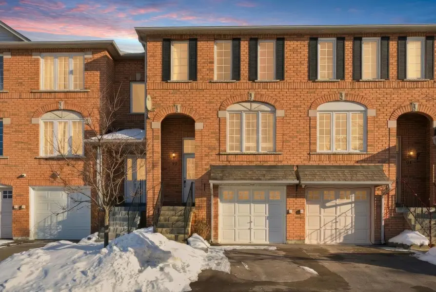 2 Clay Brick CT #92, Brampton, ON L6V 4M7