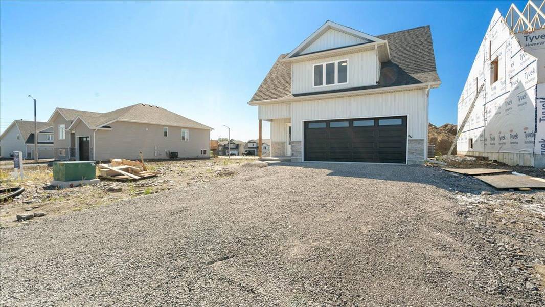 47 Summit CRES, Belleville, ON K8N 0A2