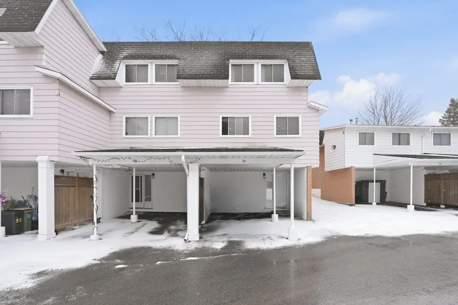 34 Alison Korn Private, Bells Corners And South To Fallowfield, ON K2H 8M6