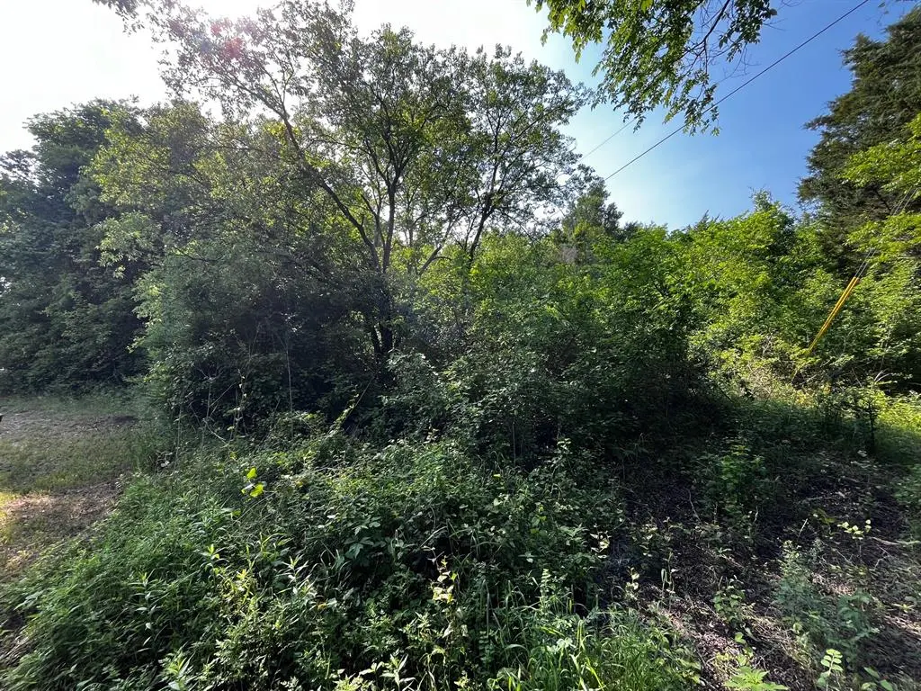 2200 Bear Creek Road, Cedar Hill, TX 75104