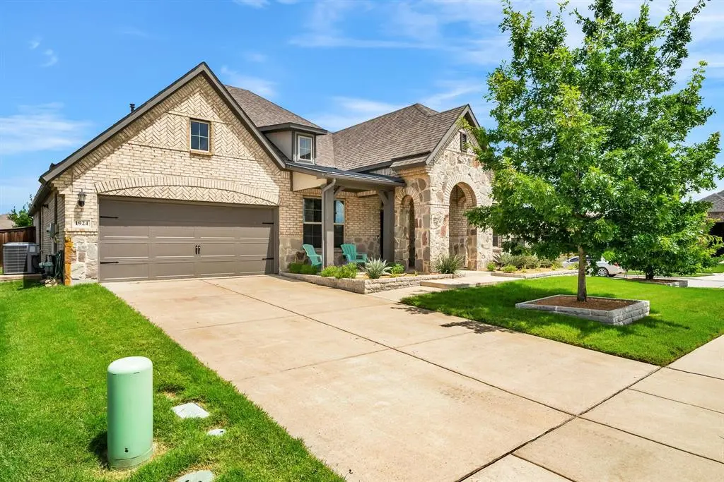 1924 Ann Street, Celina, TX 75009