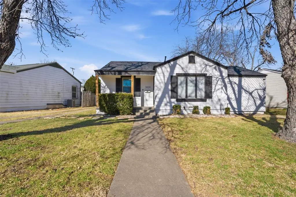 3824 Desert Ridge Drive, Fort Worth, TX 76116