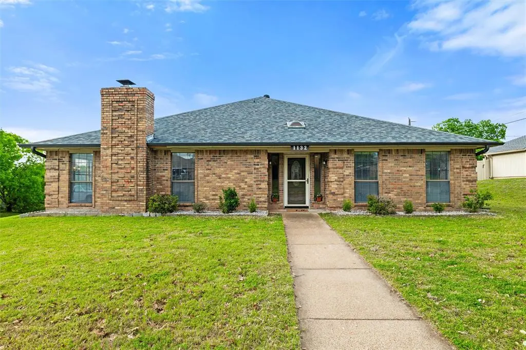 1132 Trinity Drive, Benbrook, TX 76126
