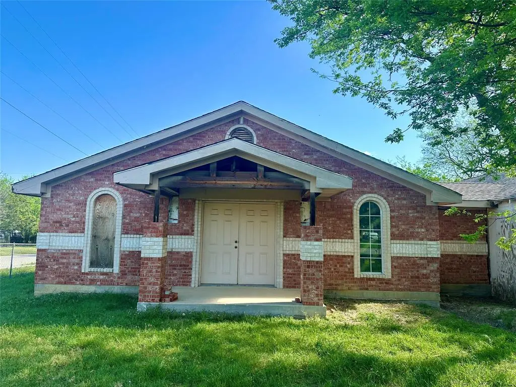 3022 25TH Street, Fort Worth, TX 76106