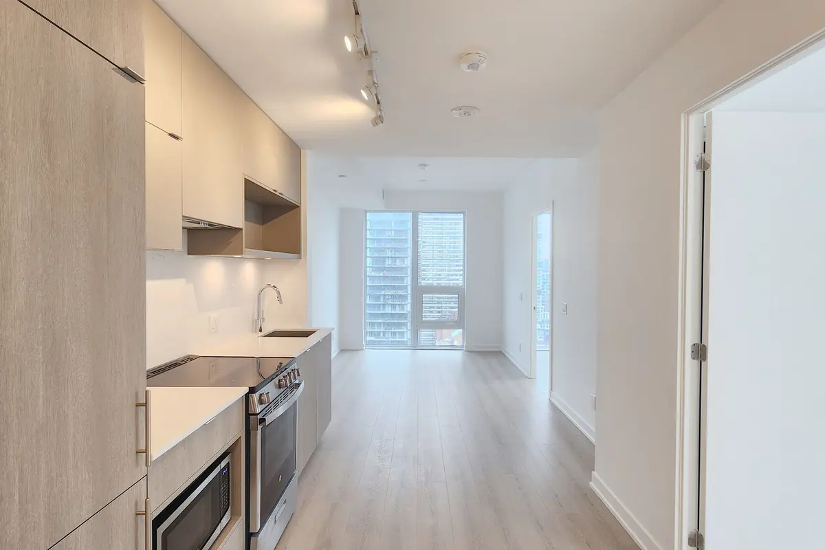 100 Queen ST E #2603, Toronto C08, ON M5C 0B5