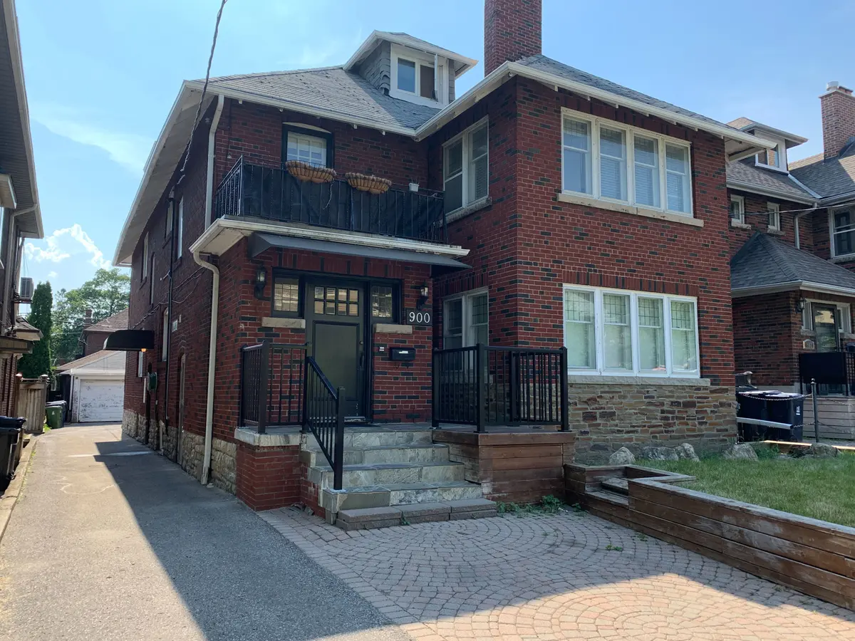 900 Avenue RD #3, Toronto C03, ON M5P 2K6