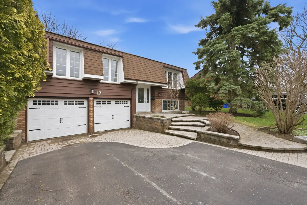 17 Nordic CT, Whitby, ON L1N 5N2