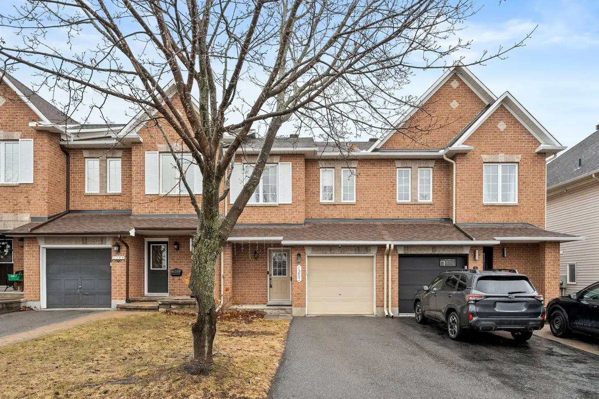 1287 Klondike RD, Kanata, ON K2W 1E2