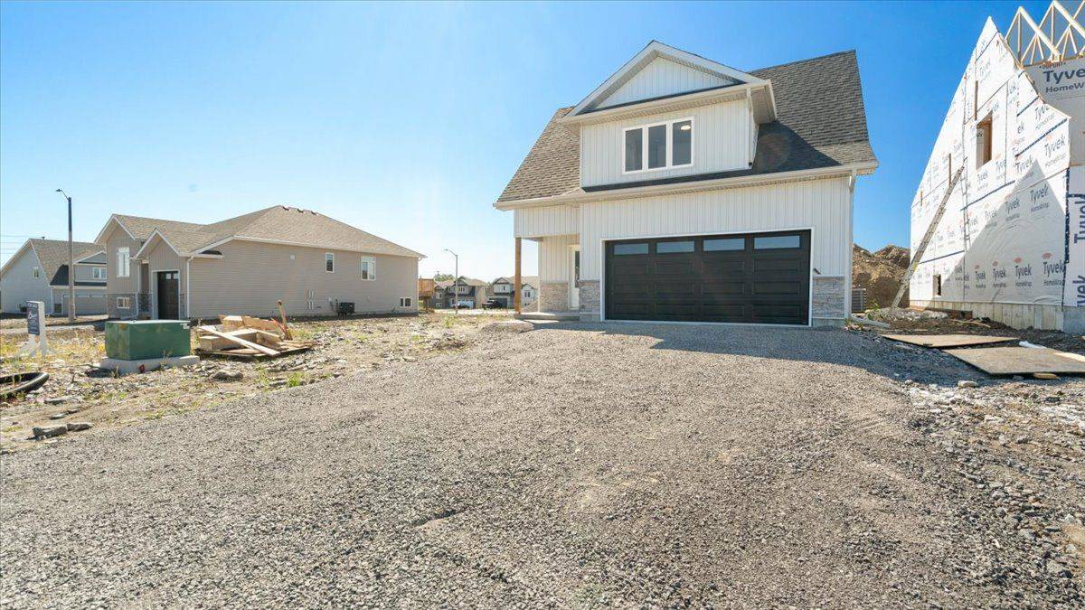 47 Summit CRES, Belleville, ON K8N 0A2