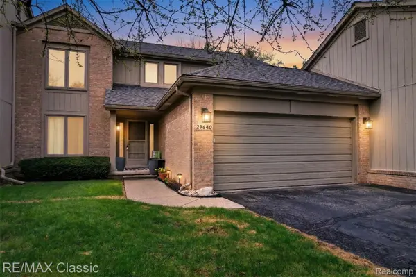 29640 Vista CT, Farmington Hills, MI 48331