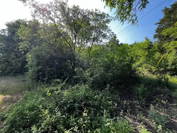 2200 Bear Creek Road, Cedar Hill, TX 75104