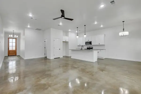 605 N Getzendaner Street, Waxahachie, TX 75165