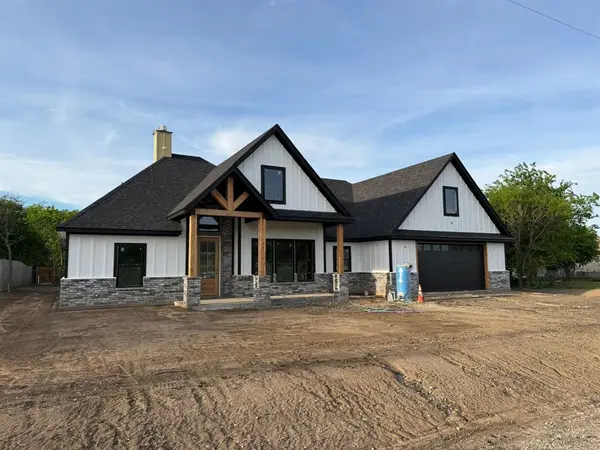 12465 Geraldine Drive, Fort Worth, TX 76126