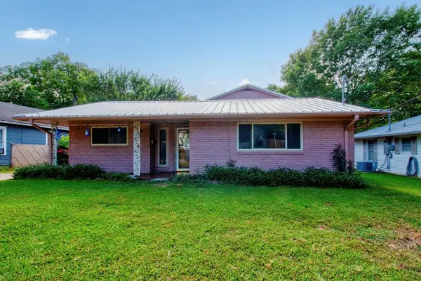 929 Dodson Street, Gainesville, TX 76240