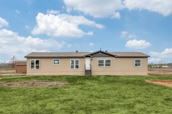 140 Terri Drive, Collinsville, TX 76233