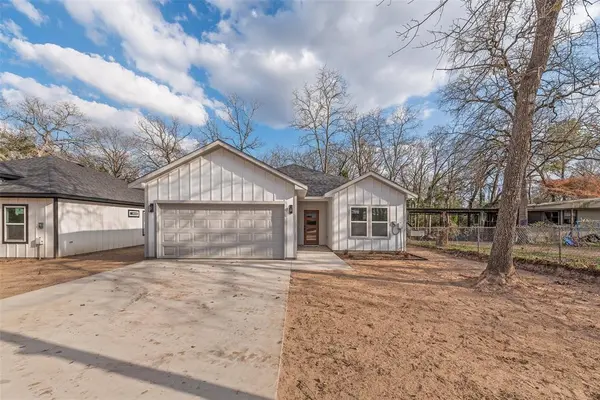 14583 Cherokee Lane, Log Cabin, TX 75148