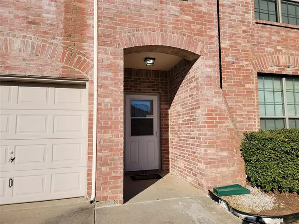 8537 Muir Drive, Fort Worth, TX 76244