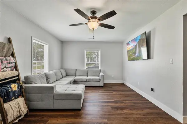 25 W Parnell Street, Denison, TX 75020