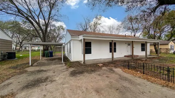 1425 W Walnut Street, Garland, TX 75042
