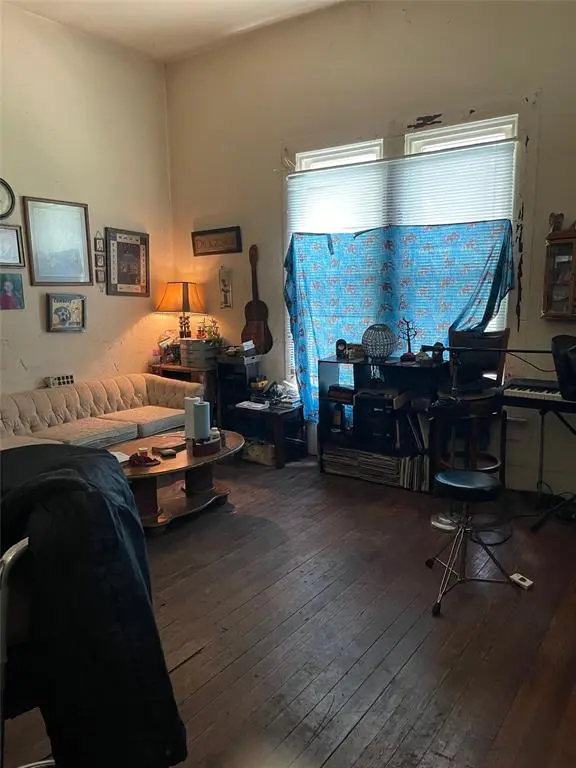 311 W Green Street, Palestine, TX 75801