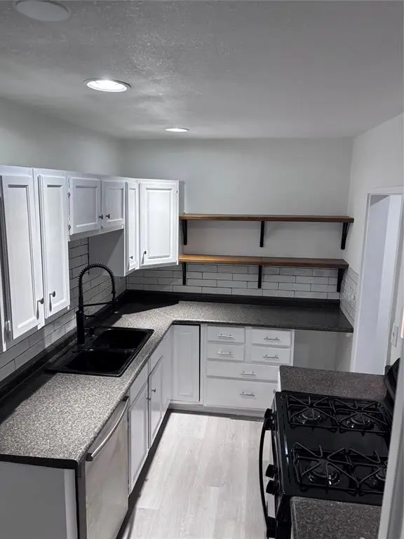 6004 Westridge Lane #703, Fort Worth, TX 76116