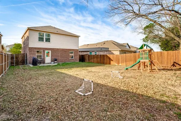 404 Glendale Drive, Van Alstyne, TX 75495