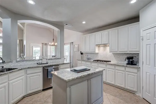 10417 Broadmoor Lane, Rowlett, TX 75089