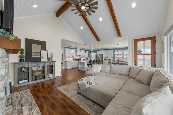 394 Cavitt Court, Robinson, TX 76706