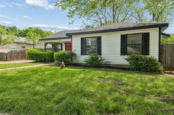 2839 Handley Drive, Fort Worth, TX 76112