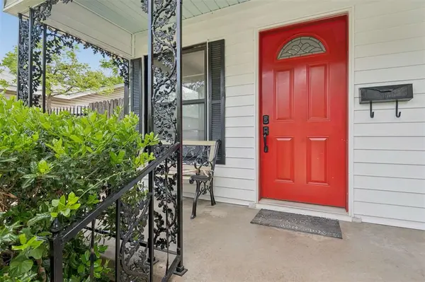 2839 Handley Drive, Fort Worth, TX 76112