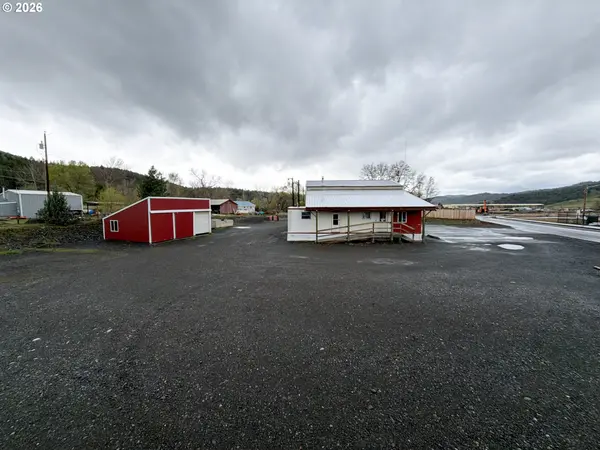 355 PATTERSON BRIDGE RD, John Day, OR 97845