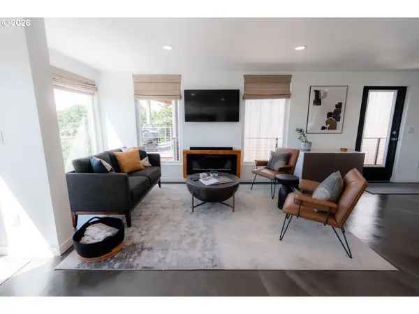 140 NW 23RD AVE, Rockaway Beach, OR 97136