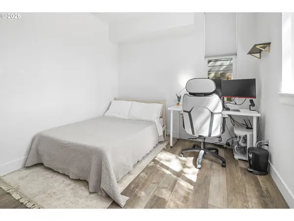 4209 SE 80TH AVE, Portland, OR 97206