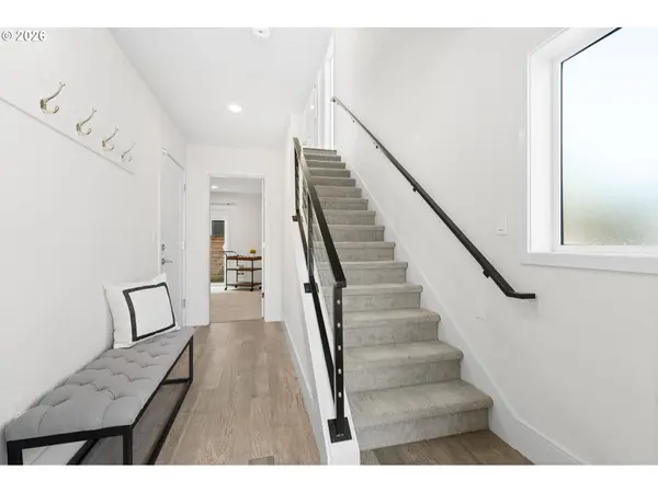 7204 SE STEELE ST, Portland, OR 97206