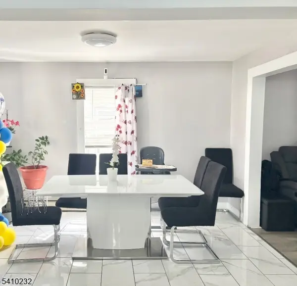 219 Stebbins Pl, Plainfield City, NJ 07063