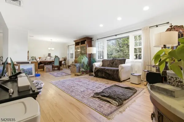 120 Carlough Rd, Upper Saddle River Boro, NJ 07458