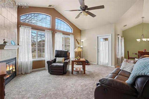 2112 Denton GRV #202, Colorado Springs, CO 80919