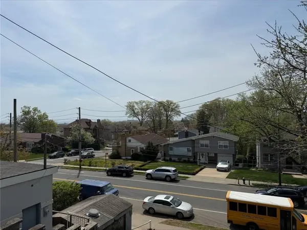 603 West Fingerboard RD, Staten  Island, NY 10305