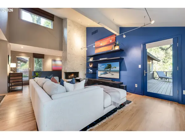 211 NW SEBLAR DR, Portland, OR 97210