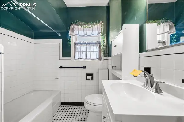 805 W Routt AVE, Pueblo, CO 81004