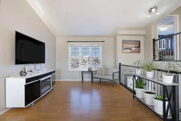 11 Upland Bay W, Brooks, AB T1R 1N1