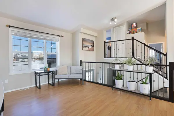 11 Upland Bay W, Brooks, AB T1R 1N1