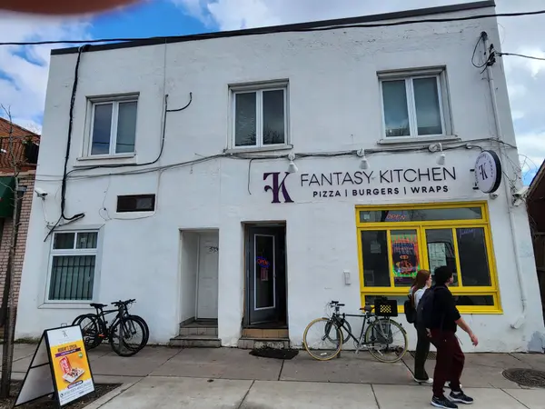 195 Harbord ST, Toronto C01, ON M5S 1H6