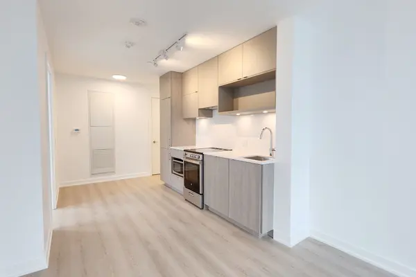 100 Queen ST E #2603, Toronto C08, ON M5C 0B5