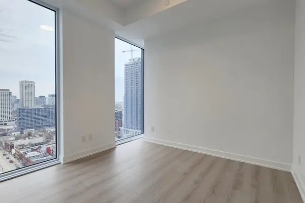 100 Queen ST E #2603, Toronto C08, ON M5C 0B5